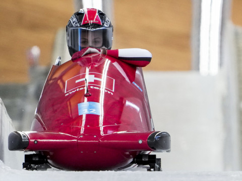 Melanie Hasler 7e en monobob