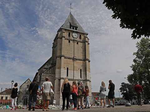 Le procès de l'assassinat du père Hamel par des jihadistes s'ouvre