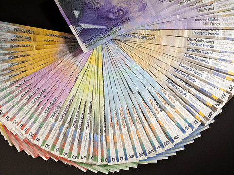 La Confédération enregistre un déficit de 12,2 milliards en 2021