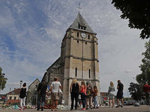Saint-Etienne-du-Rouvray: victimes et proches refusent la 