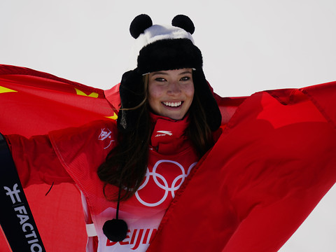 Eileen Gu logiquement titrée en half-pipe