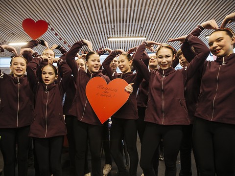 Accueil chaleureux pour Valieva à Moscou