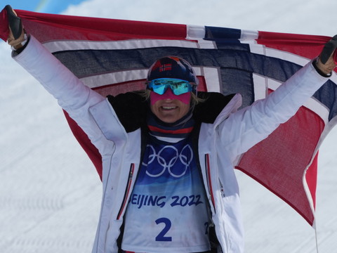 Therese Johaug sacrée sur 30 km, Hiernickel 27e