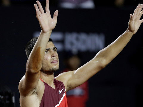 Carlos Alcaraz plus jeune vainqueur d'un ATP 500