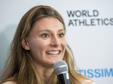 Ajla Del Ponte stoppée par une blessure