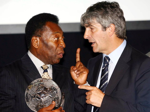 L'hospitalisation de Pelé prolongée en raison d'une infection