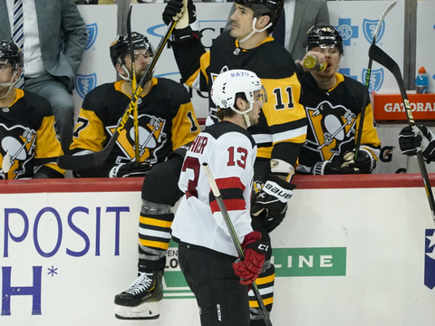 Nouvelle soirée à 3 points pour Nico Hischier
