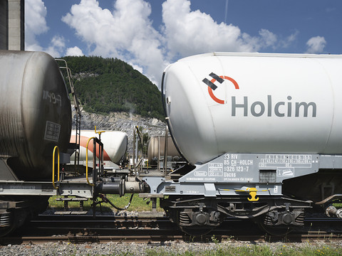 Holcim relève son dividende après une année solide