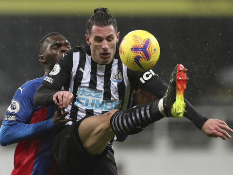 Schär et Embolo à l'honneur, Zakaria blessé