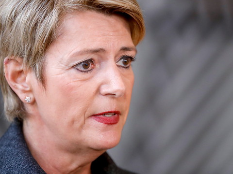 Keller-Sutter pour un durcissement de l'octroi de visas aux Russes