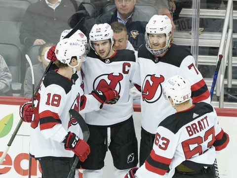 Un nouveau festival offensif pour les Devils