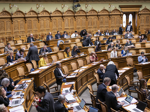 Les députés croisent le fer sur l'initiative pour les glaciers