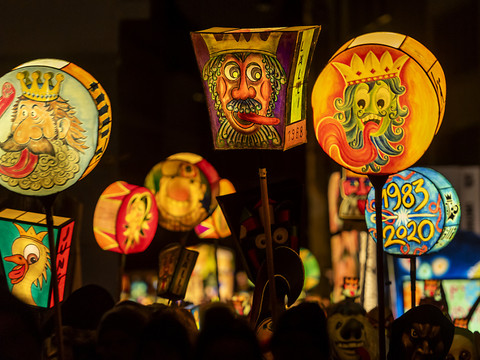 Carnaval a débuté à 04h00 à Bâle avec le 