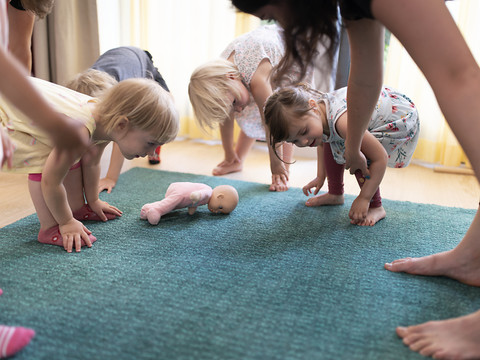 Initiative sur les crèches: début de la récolte de signatures