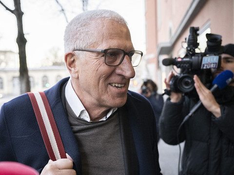 La défense discrédite à nouveau l'accusation au procès Vincenz