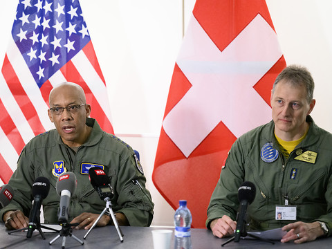 Le commandant des Forces aériennes américaines en visite à Payerne