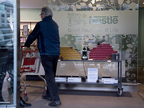 Nestlé attaqué sur les réseaux sociaux pour ses activités en Russie