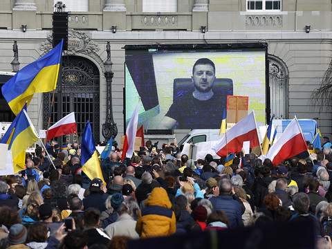 Zelensky demande encore plus d'engagement de la part de la Suisse