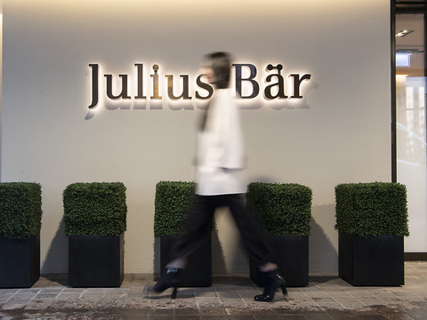 Julius Bär entretient des affaires avec des Russes sanctionnés