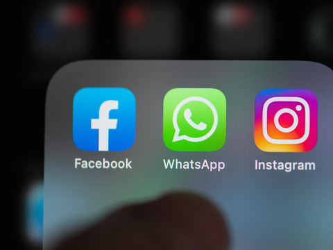 Facebook et Instagram interdits en Russie pour 