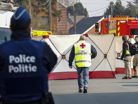 Voiture ayant foncé dans une foule: thèse de l'accident privilégiée