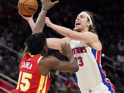 Atlanta lourdement battu à Detroit