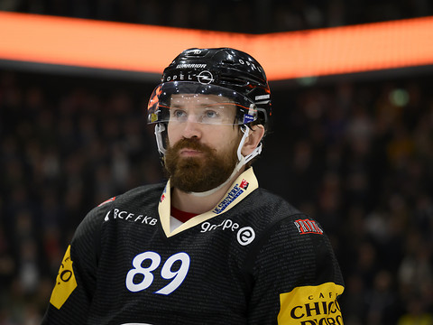 Fribourg commence bien, Bienne confirme