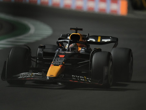 GP d'Arabie saoudite: Verstappen s'impose devant Leclerc