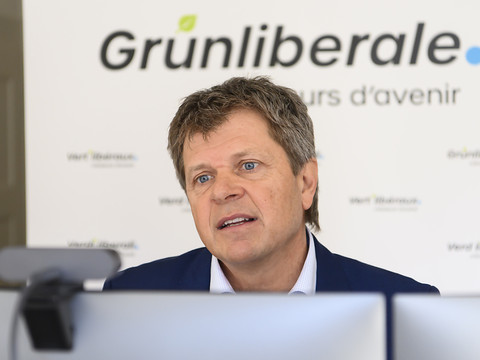 Le PVL veut plus de coopération avec l'Europe en matière de défense