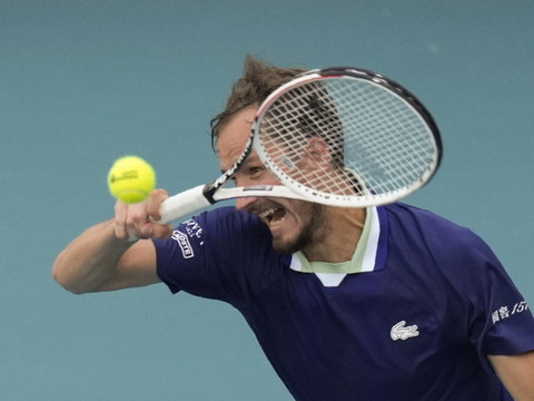 ATP: absence d'un ou deux mois pour Medvedev