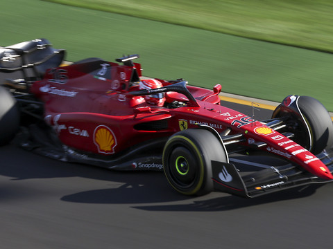 Charles Leclerc (Ferrari) au-dessus du lot