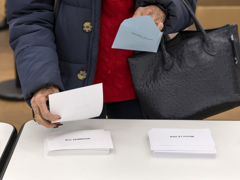 France: 65% de participation à 17h00, en baisse par rapport à 2017