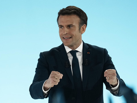 Une France partagée face à un choix de civilisation selon la presse