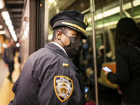 New York: le tireur présumé du métro inculpé d'