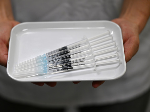 Coup de filet chez des antivax qui planifiaient attaques et rapts