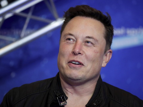 Elon Musk propose de racheter 