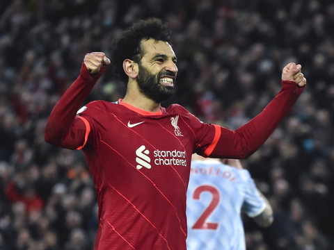 Premier League: les Reds prennent la tête
