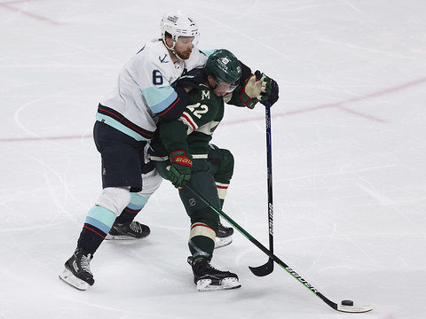 Cinq assists pour Kevin Fiala