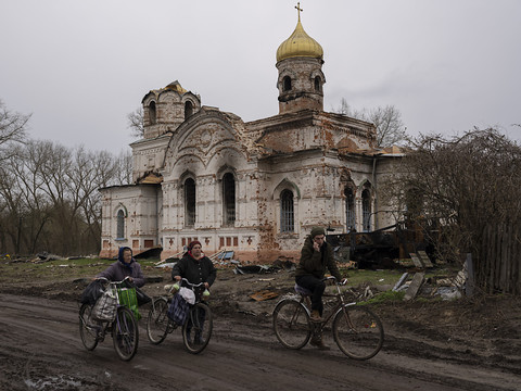 Blinken attendu à Kiev dimanche, frappes meurtrières à Odessa