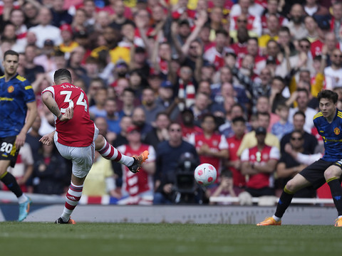 Premier League: Xhaka et Arsenal rigolent