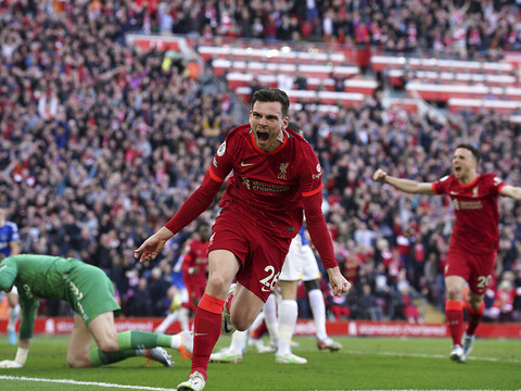 Premier League: Liverpool reste à un point du leader