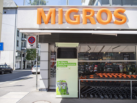 Une majorité ne voudrait pas d'alcool à la Migros, selon un sondage