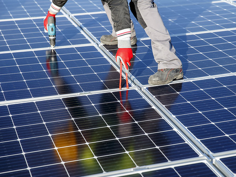 Axpo met en service des installations solaires à Disneyland Paris