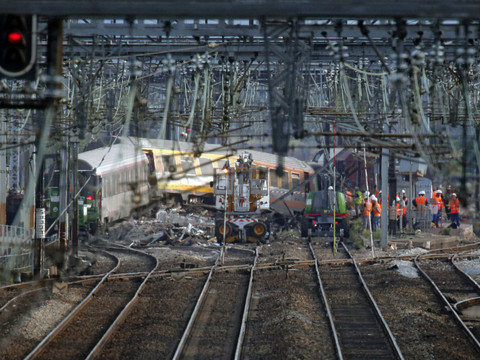 Ouverture du procès pour la catastrophe ferroviaire de Brétigny