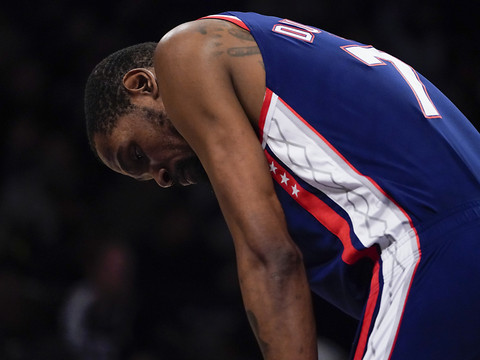 Kevin Durant et les Nets au tapis
