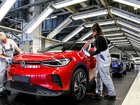 Dieselgate: des perquisitions ont visé Suzuki, PSA et Marelli