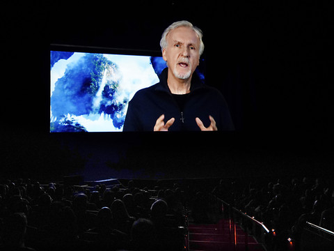 James Cameroun dévoile les premières images de la suite d'Avatar