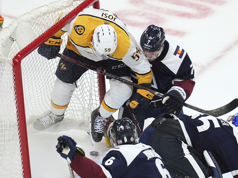 Un 94e et un 95e point pour Roman Josi