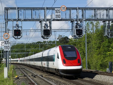 Plusieurs grands projets ferroviaires ont pris des années de retard