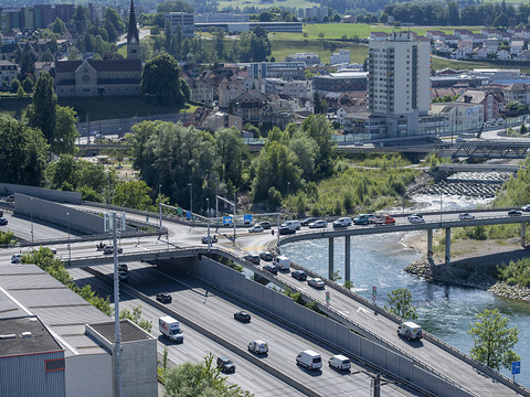 Un conducteur force plusieurs usagers de l'A2 à s'arrêter